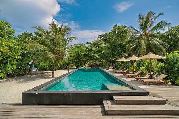 The Barefoot Eco Hotel