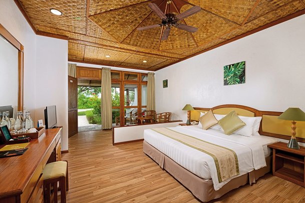 Bandos Maldives - Wohnbeispiel Standard Beachfront (Zimmercodierungen UG1 & UG7)