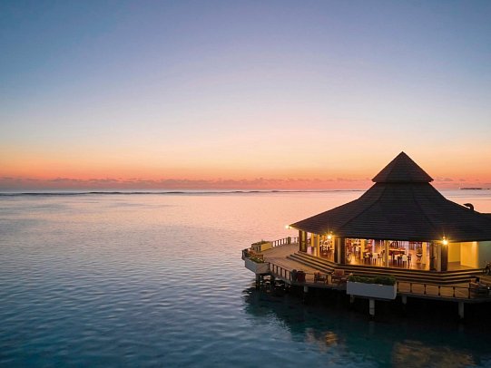 Villa Park Sun Island