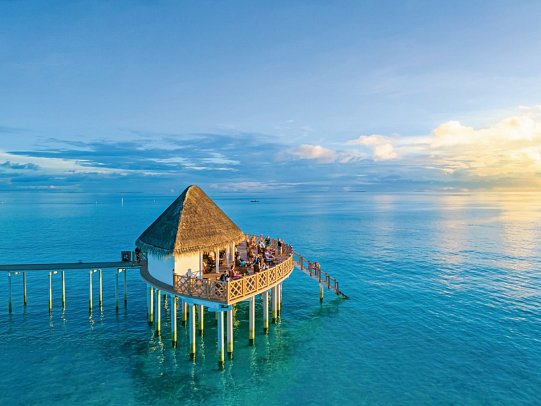 Angaga Island Resort & Spa