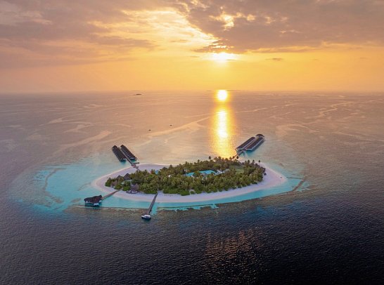 Angaga Island Resort & Spa