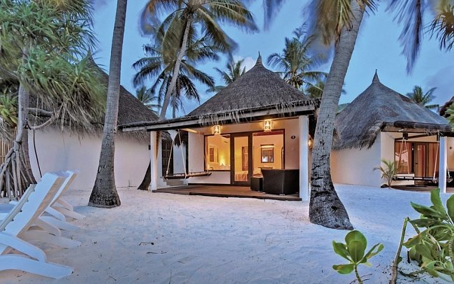 Angaga Island Resort & Spa - Wohnbeispiel Superior Beach Bungalow (Zimmercodierung BB1)