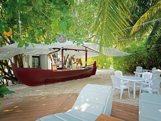 Safari Island Resort & Spa