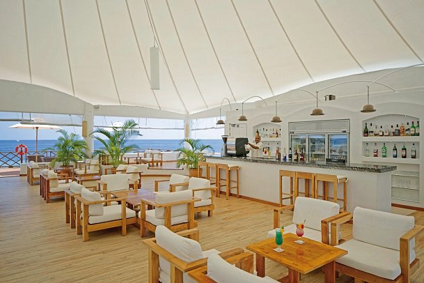 Safari Island Resort & Spa