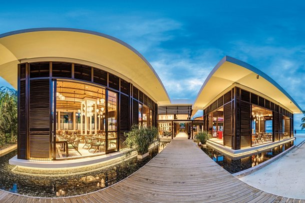 OBLU SELECT Sangeli