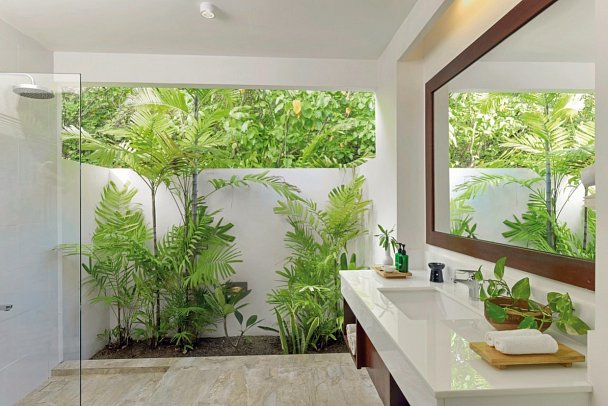 Summer Island Maldives - Beispiel Bad Superior Bungalow (Zimmercodierung BS1)