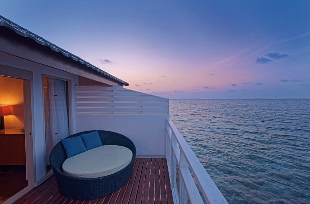 Embudu Village Maldives - Wohnbeispiel Water Bungalow (Zimmercodierung BX1)