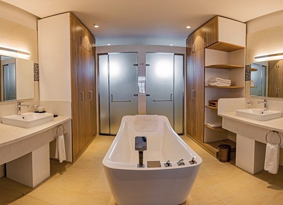Siyam World Maldives - Beispiel Bad Lagoon Villa with Pool & Slide (Zimmercodierungen VL1 & VV3)