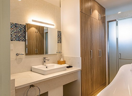 Siyam World Maldives - Beispiel Bad Two Bedroom Lagoon Villa (Zimmercodierungen FX2 & FV2)