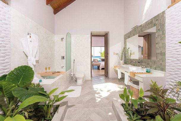 Malahini Kuda Bandos - Beispiel Bad Sunrise Beach Pool Villa (Zimmercodierungen VB1 & VB7)