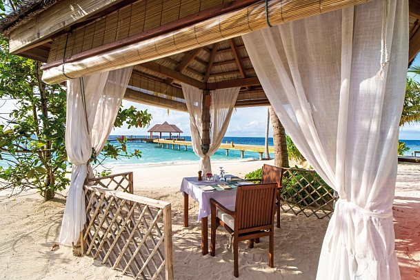 Reethi Faru Resort