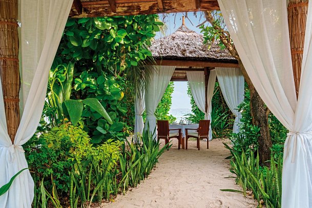 Reethi Faru Resort