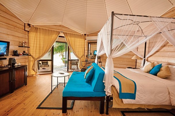 Kuredu Island Resort & Spa - Wohnbeispiel Sangu Jacuzzi Beach Villa (Zimmercodierung VS1)