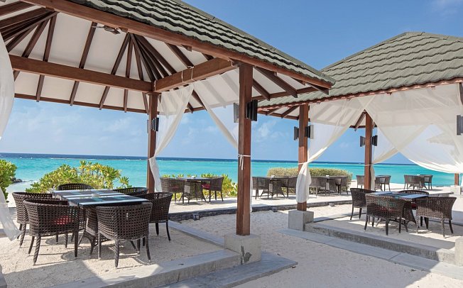 ADAARAN Select Meedhupparu