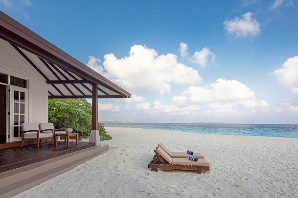 ADAARAN Select Meedhupparu - Wohnbeispiel Deluxe Beach Villa (Zimmercodierungen VB2 & VB8)