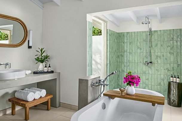 NH Collection Maldives Reethi Resort - Beispiel Bad Two Bedroom Reethi Suite with Pool (Zimmercodierung VB5)