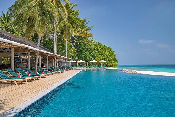 NH Collection Maldives Reethi Resort