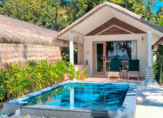 NH Collection Maldives Reethi Resort - Wohnbeispiel Deluxe Sunset Villa with Pool (Zimmercodierung VB2)