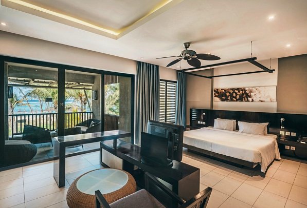 Crystals Beach Resort Belle Mare, Member of Radisson Individuals - Wohnbeispiel Junior Suite Seafacing (Zimmercodierungen JBM & JHM)