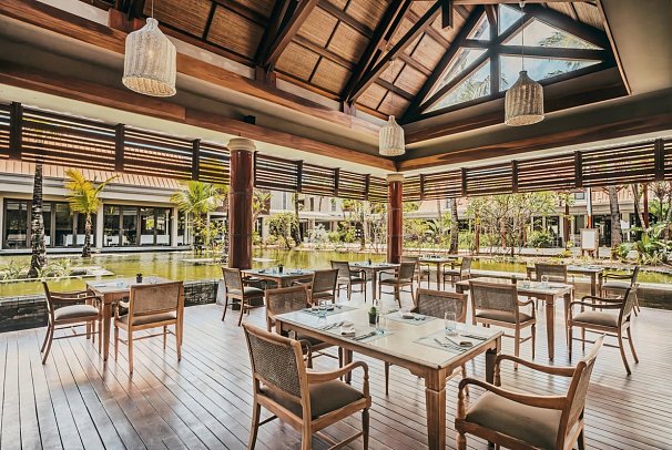 Crystals Beach Resort Belle Mare
