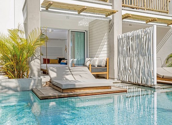 Sunrise Attitude - Wohnbeispiel Couple Swim-up (Zimmercodierungen UBQ, UHQ, UB8 & UB9)