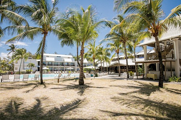 Le Peninsula Bay Beach Resort & Spa