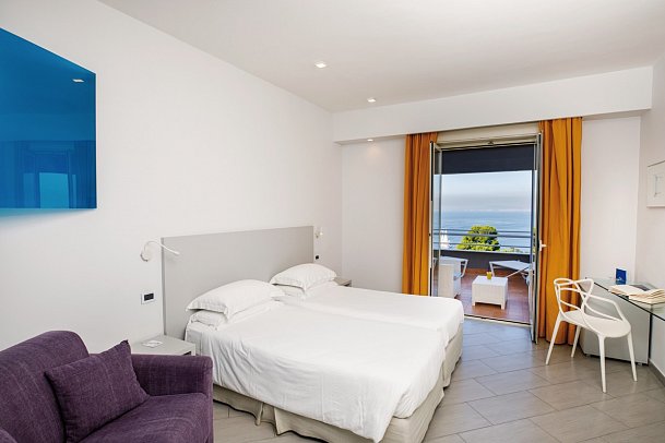 Art Hotel Gran Paradiso - Wohnbeispiel Doppelzimmer Superior Meerblick (Zimmercodierung DSM)