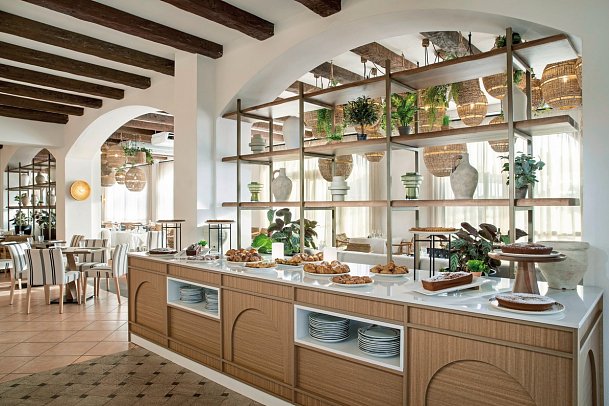 Mangia's Santa Teresa Sardinia, Curio Collection by Hilton