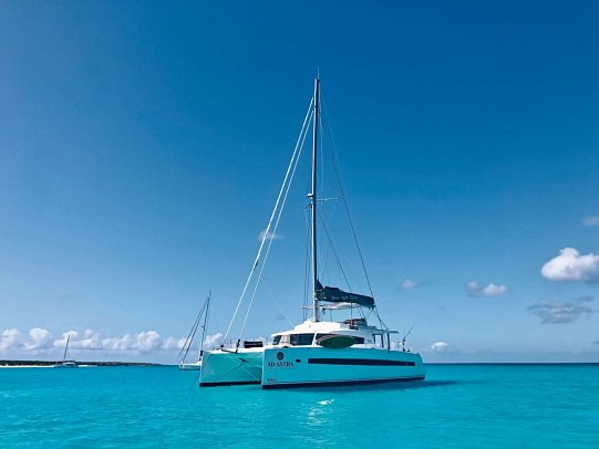 Katamaran-Kreuzfahrt Costa Smeralda Dream - Schiffsbeispiel Katamaran