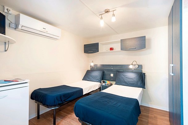 Baia Holiday Laguna Blu - Wohnbeispiel Mobilheim Blu Resort (Zimmercodierung CB5)