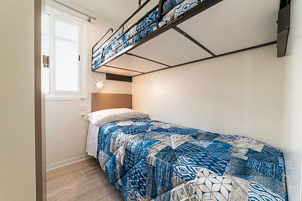 Baia Holiday Isuledda - Wohnbeispiel Mobilheim Baia Revolution (Zimmercodierung CB6)