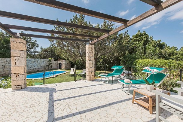 Grand Relais dei Nuraghi - Wohneispiel Juniorsuite Garten und Privatpool (Zimmercodierung J1R)