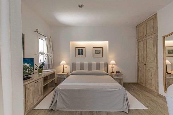 Grand Relais dei Nuraghi - Wohneispiel Juniorsuite mit Garten (Zimmercodierung J1G)