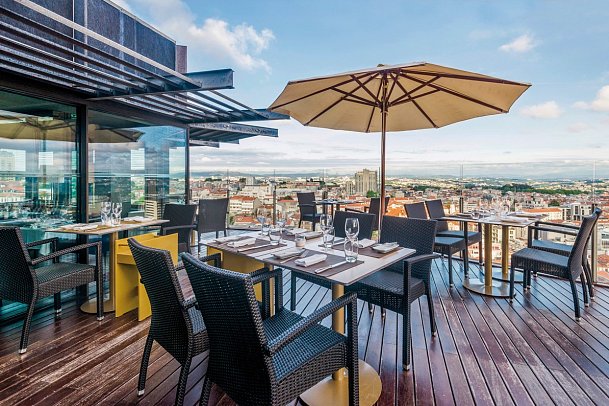 Dom Henrique Downtown