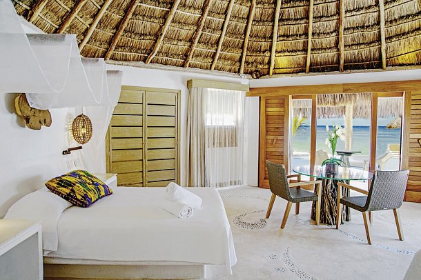 Mahekal Beach Resort - Wohnbeispiel Ocean-View-Zimmer-Palapa