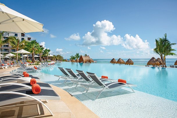 Dreams Natura Resort & Spa