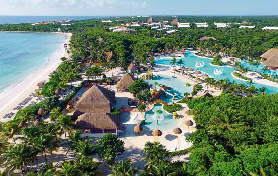 Grand Palladium Colonial Resort & Spa