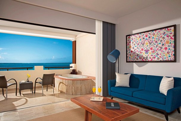 Dreams Sapphire Resort & Spa - Wohnbeispiel Preferred Club Juniorsuite Oceanfront (Zimmercodierung JMO)