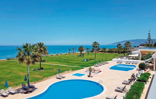 Natura Beach Hotel & Villas