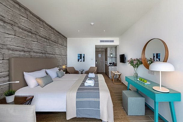 Leonardo Plaza Cypria Maris Beach Hotel & Spa - Wohnbeispiel Doppelzimmer Deluxe Meerblick (Zimmercodierung DDM)