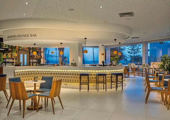 Leonardo Plaza Cypria Maris Beach Hotel & Spa