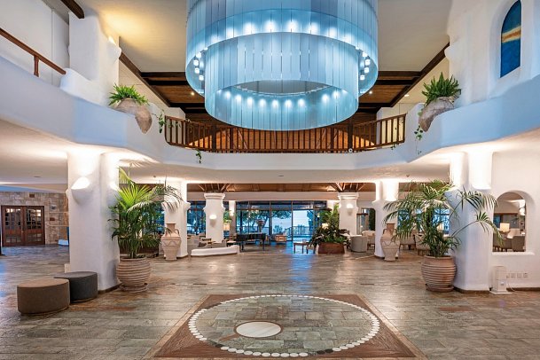 Coral Beach Hotel & Resort