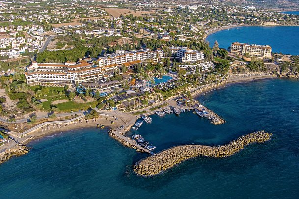 Coral Beach Hotel & Resort