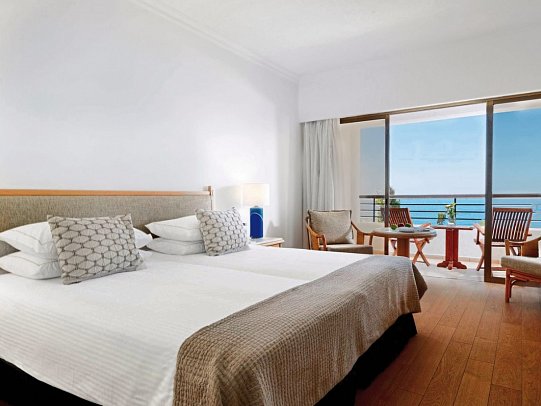 Coral Beach Hotel & Resort - Wohnbeispiel Doppelzimmer Meerblick (Zimmercodierung DBM)