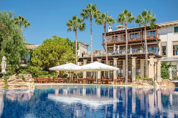 Columbia Beach Resort