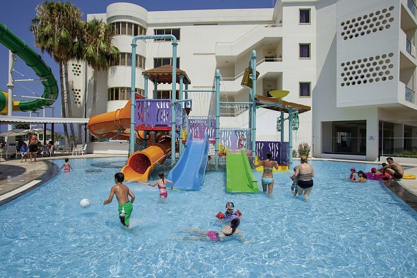 Leonardo Laura Beach & Splash Resort