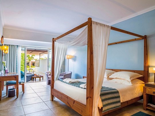 Olympic Lagoon Resort Paphos - Wohnbeispiel Fisherman´s Juniorsuite Poolblick mit Privatpool (Zimmercodierung J1P)