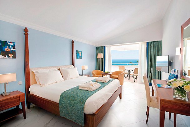 Olympic Lagoon Resort Paphos - Wohnbeispiel Doppelzimmer Superior Meerblick (Zimmercodierung DSM)