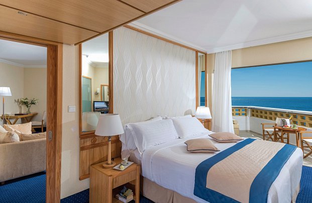 Constantinou Bros Athena Royal Beach - Wonbeispiel Suite