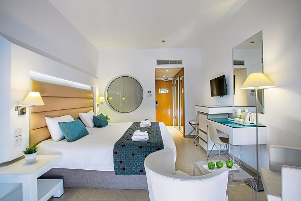 Leonardo Cypria Bay - Wohnbeispiel Doppelzimmer Landblick (Zimmercodierungen DBL & DP1)